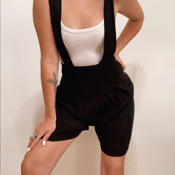 SOLD !! Vintage Suspender Trouser Shorts 🌼 - Picture 2 of 7